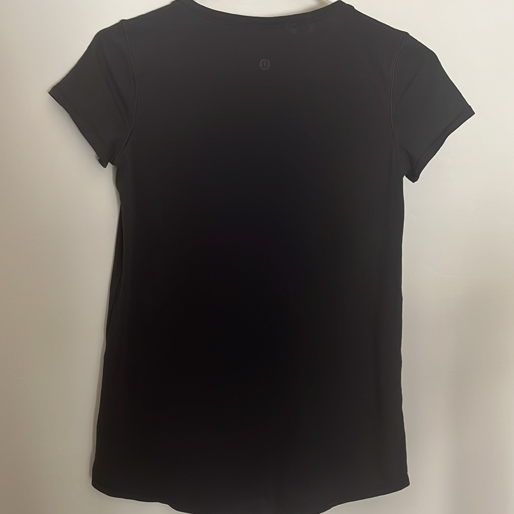 Lululemon Knot a Problem V-Neck Tee in Black size 4 - Picture 7 of 10